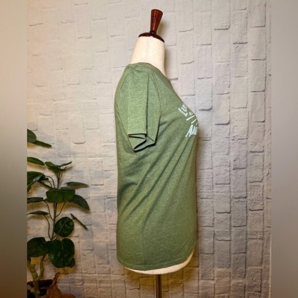 Lucky Brand Green Crew Neck Tee with Graphic Design, in Women’s Size Medium - Picture 6 of 9
